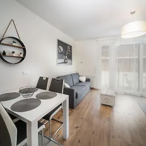 Grace Pine 2 Apartment Budapest